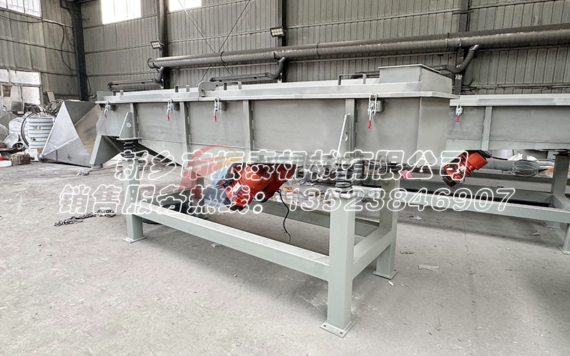 直線振動篩助力化工行業氰化鈉去除完整顆粒及碎塊